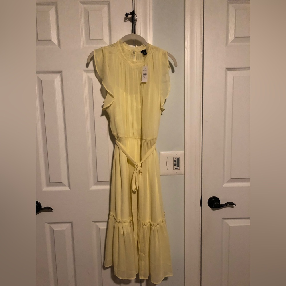 NWT NEVER WORN AnnTaylor Factory Yellow Flow Dress with Tie; Size Medium!